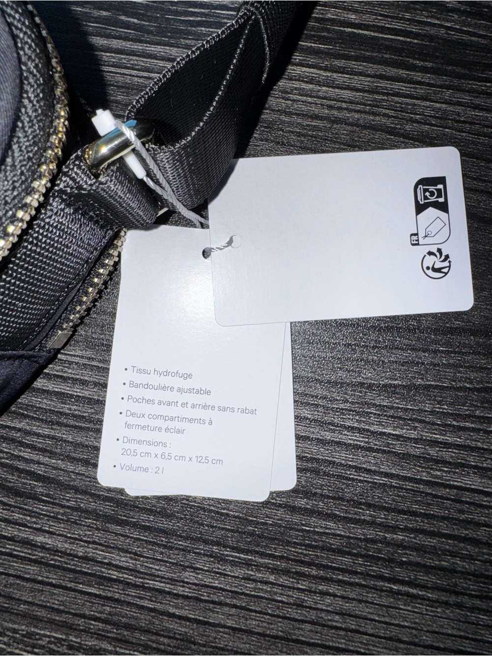 Lululemon Black Crossbody Camera Bag - Picture 10 of 11